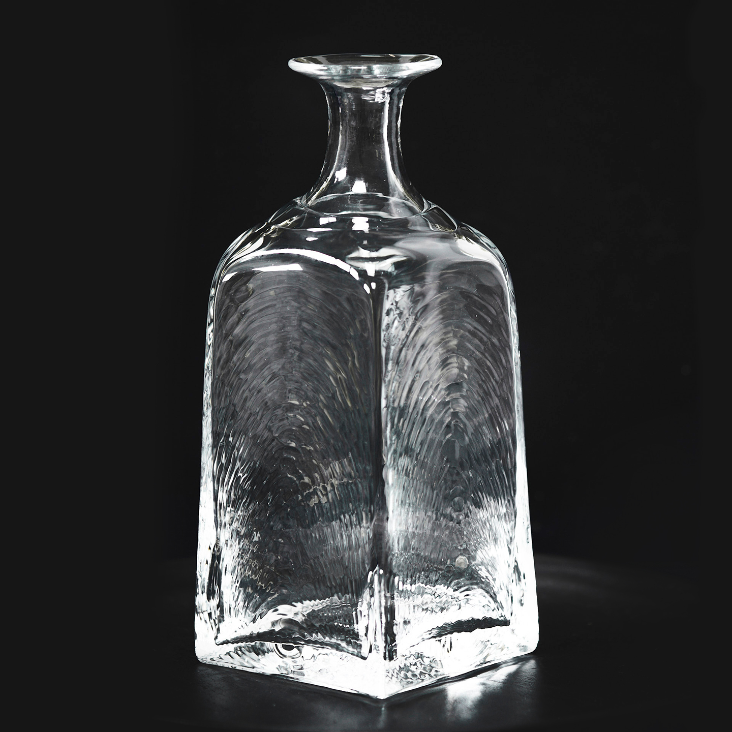 TAPERED SQUARE BOTTLE